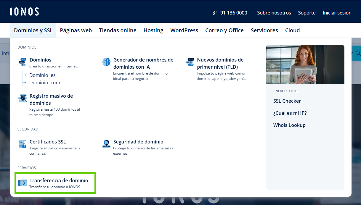 Captura de pantalla: en la página web de IONOS, aparece seleccionada la opción para transferir un dominio en la sección de Dominios y SSL