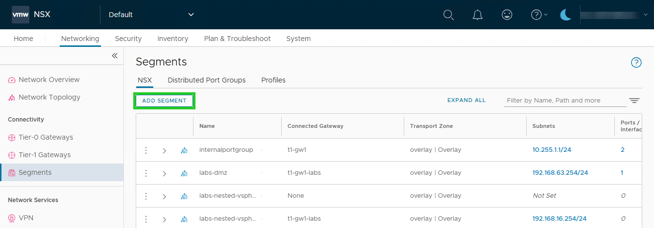 Captura de pantalla: en «NSX Manager», se muestra la sección «Networking > Segments». En esta sección, se resalta la opción «ADD SEGMENT» en la pestaña NSX.