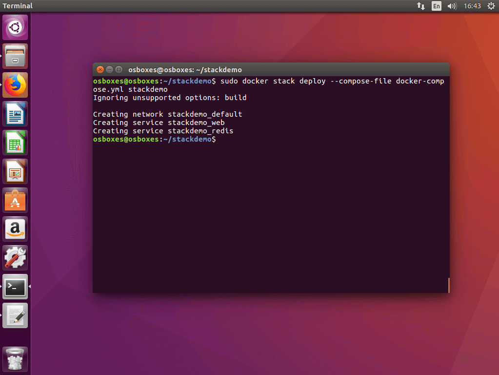 El comando “docker stack deploy” en la terminal Ubuntu