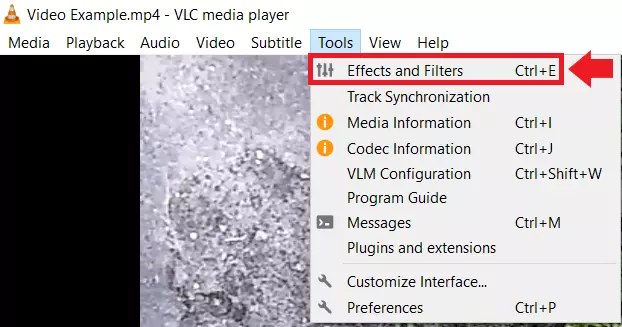Imagen: Ve a “Effects and Filters” a través de “Tools”